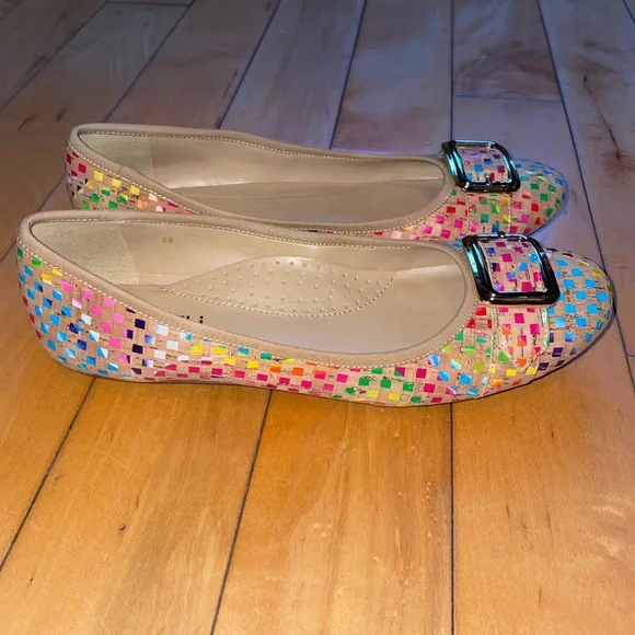 💜💙VANELI FLATS ❤️🧡 - Picture 3 of 3